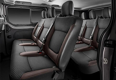 Minibus Van 9 places Standard